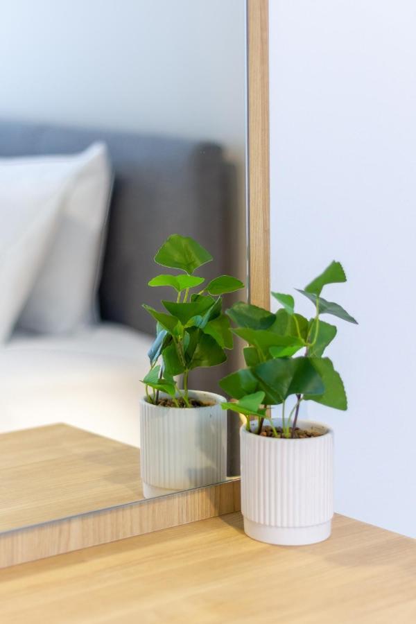 In The Heart Of It All: 2 Bed Cbd Townhouse Christchurch Eksteriør billede