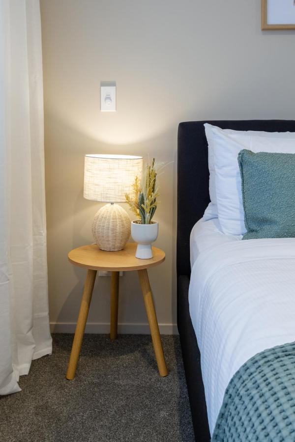 In The Heart Of It All: 2 Bed Cbd Townhouse Christchurch Eksteriør billede